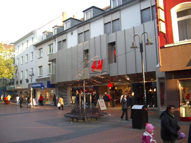 H & M Giessen
